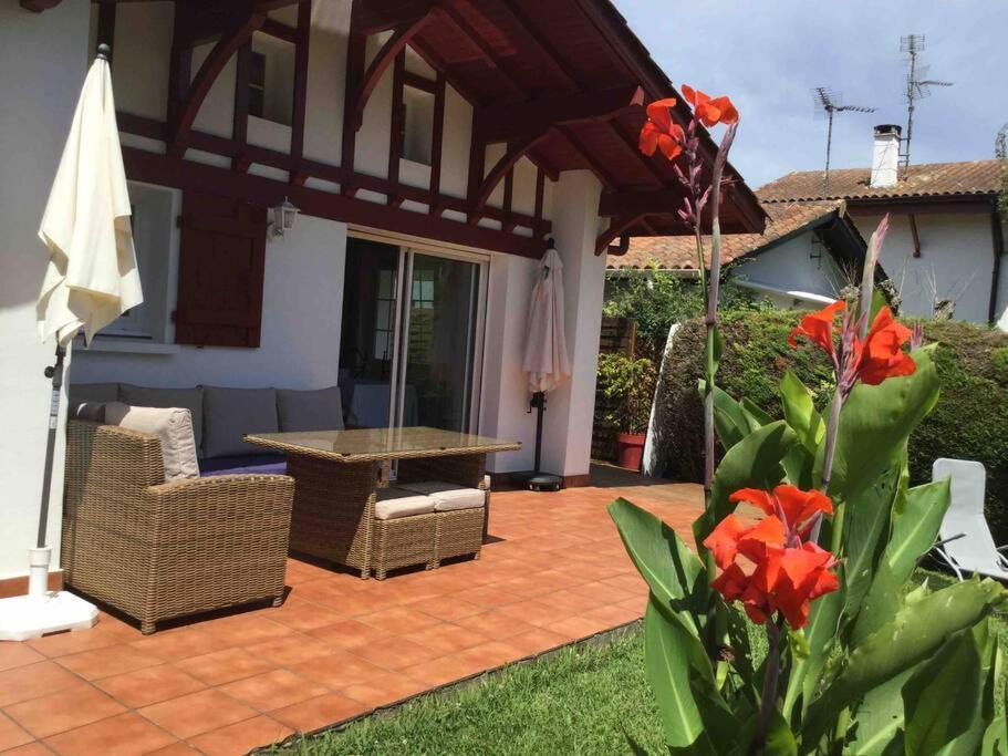 1Km Plage, Agreable Maison 6 Pers Classee 3* Hendaye Exterior photo